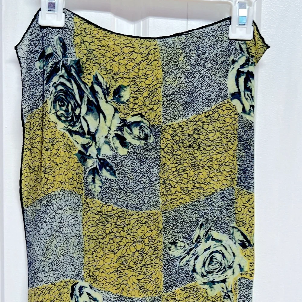 Gray & Green Rose Print Sheer Scarf 26’ x 28’